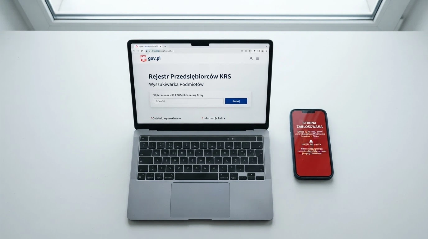 Ekran monitora z widokiem strony hazard.mf.gov.pl — Rejestr Domen Zakazanych, obok komunikat „Strona zablokowana” na smartfonie